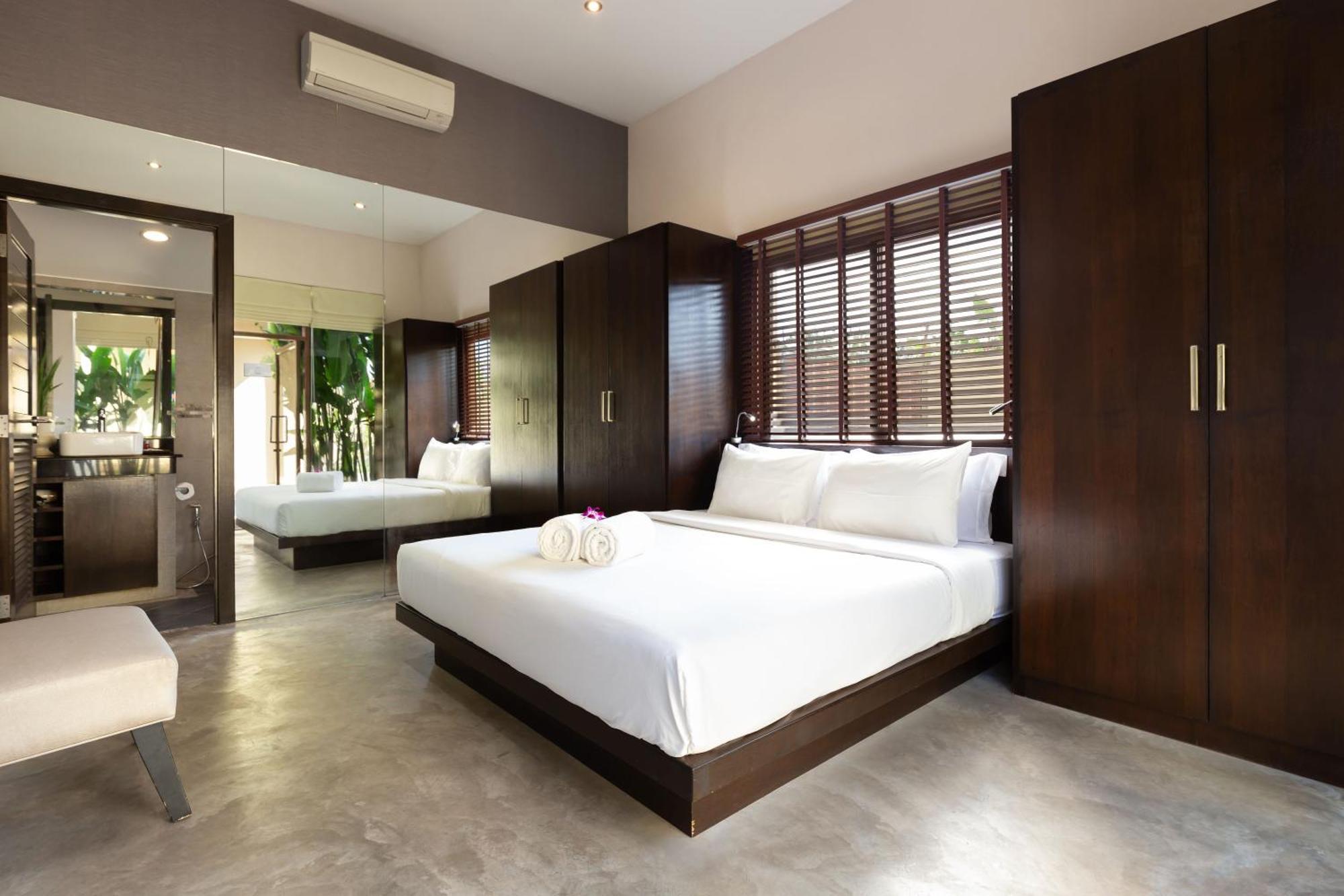 Extraordinary Courtyard 6Br Pool Villa Sri Suri, Naiharn Rawai ภายนอก รูปภาพ