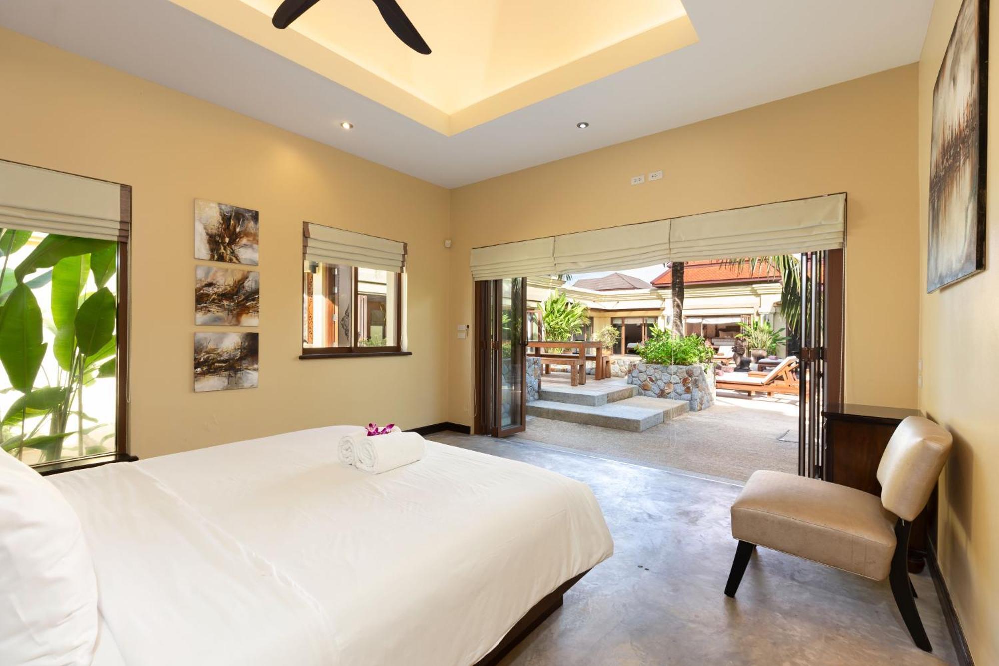 Extraordinary Courtyard 6Br Pool Villa Sri Suri, Naiharn Rawai ภายนอก รูปภาพ