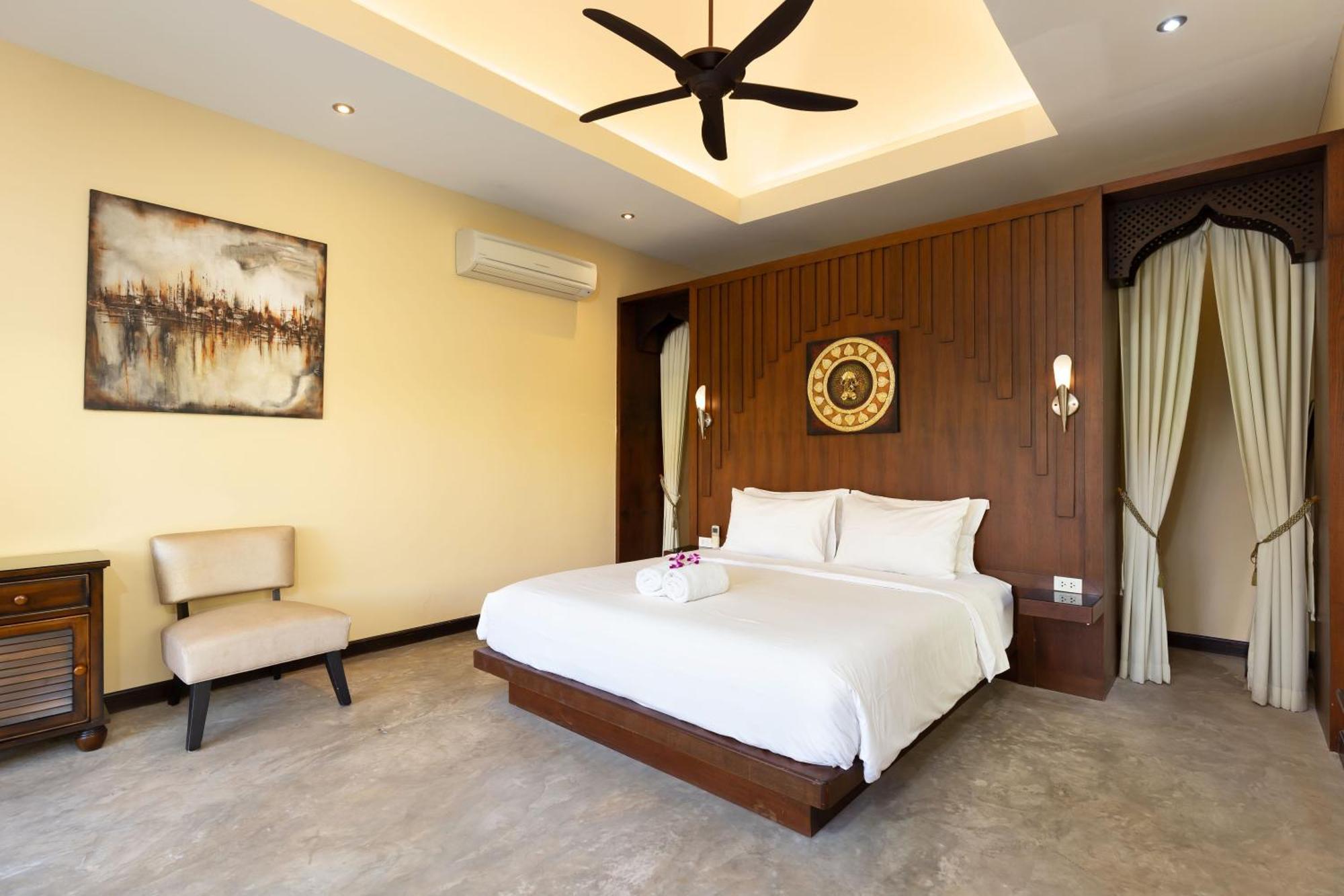 Extraordinary Courtyard 6Br Pool Villa Sri Suri, Naiharn Rawai ภายนอก รูปภาพ