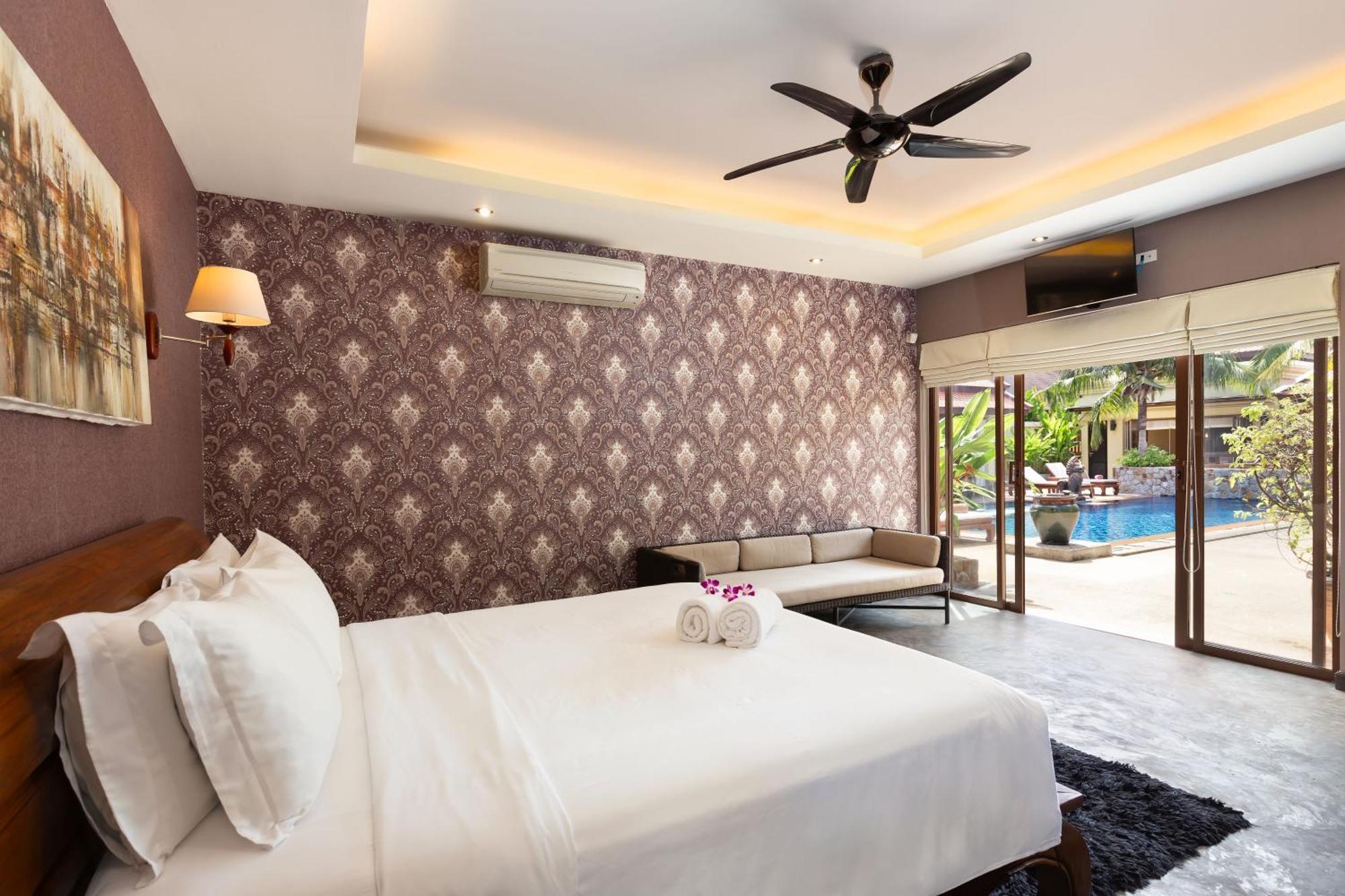 Extraordinary Courtyard 6Br Pool Villa Sri Suri, Naiharn Rawai ภายนอก รูปภาพ